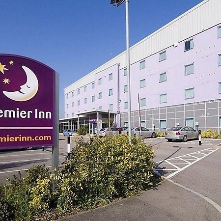 Premier Inn Southampton Airport North Stoneham Exterior photo