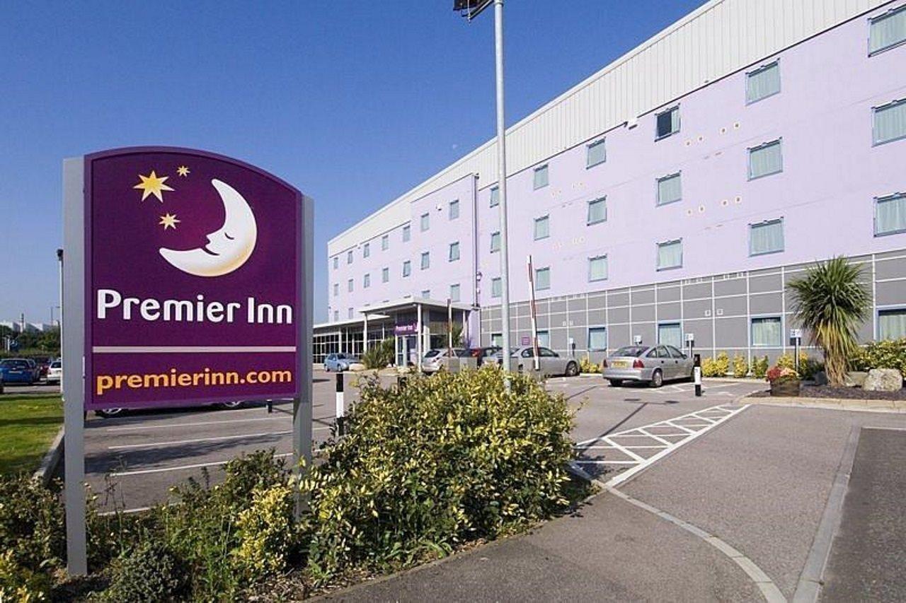 Premier Inn Southampton Airport North Stoneham Exterior photo