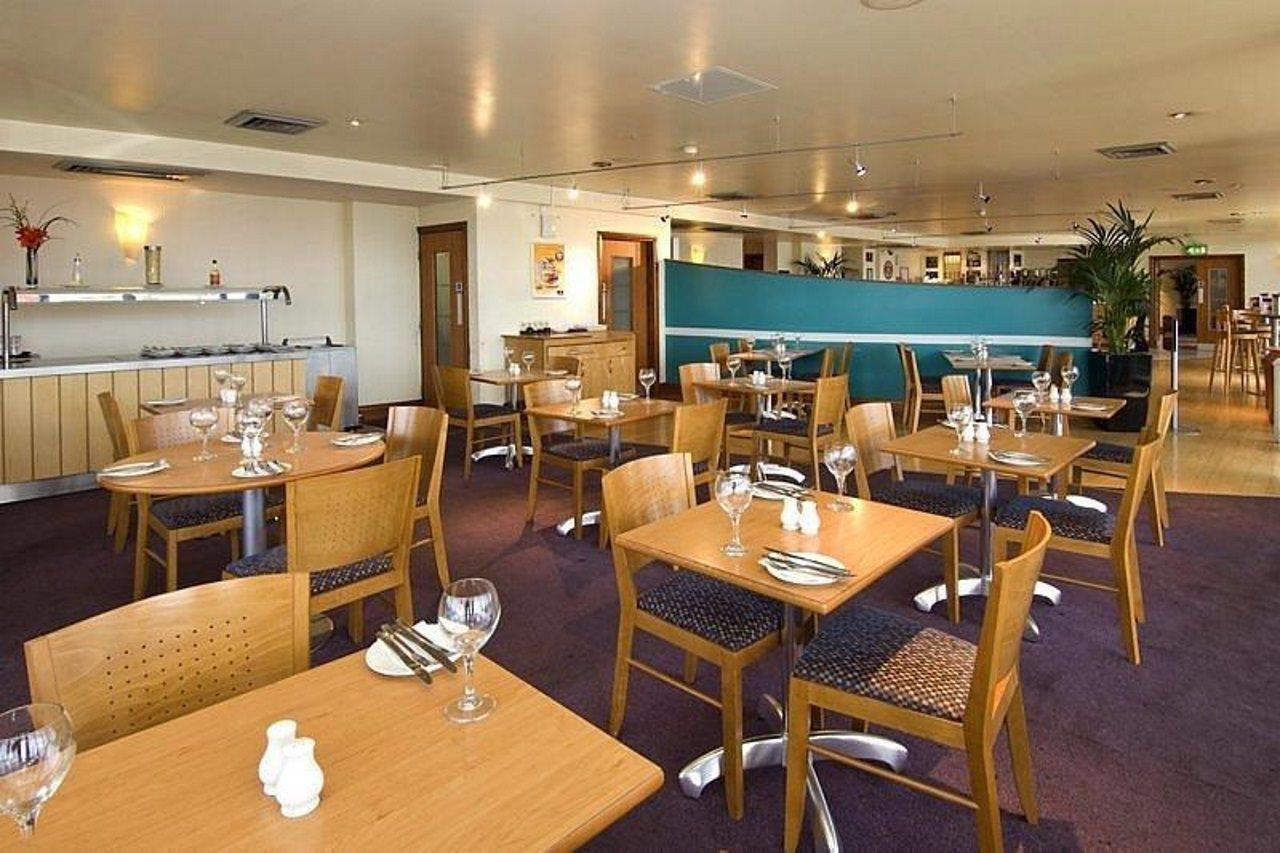 Premier Inn Southampton Airport North Stoneham Exterior photo