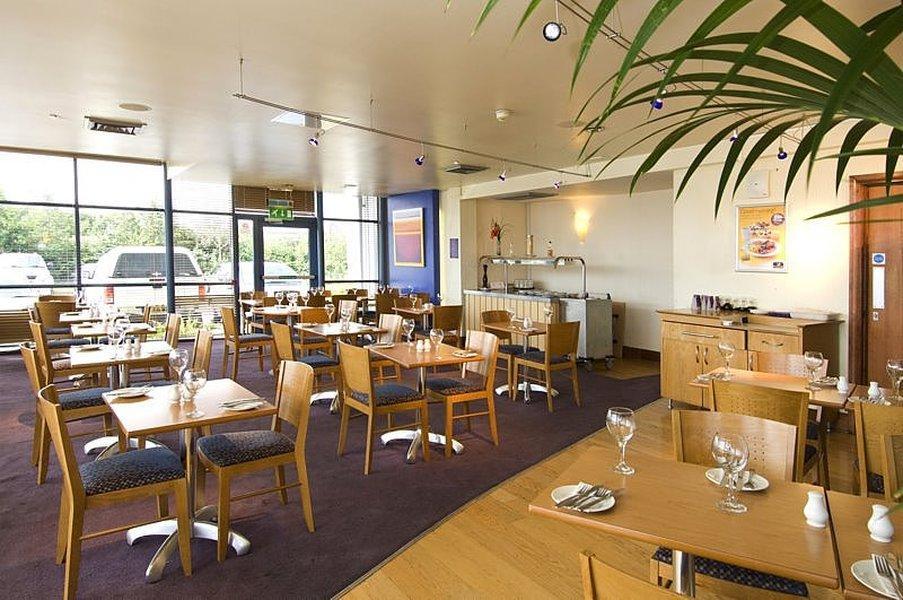 Premier Inn Southampton Airport North Stoneham Exterior photo